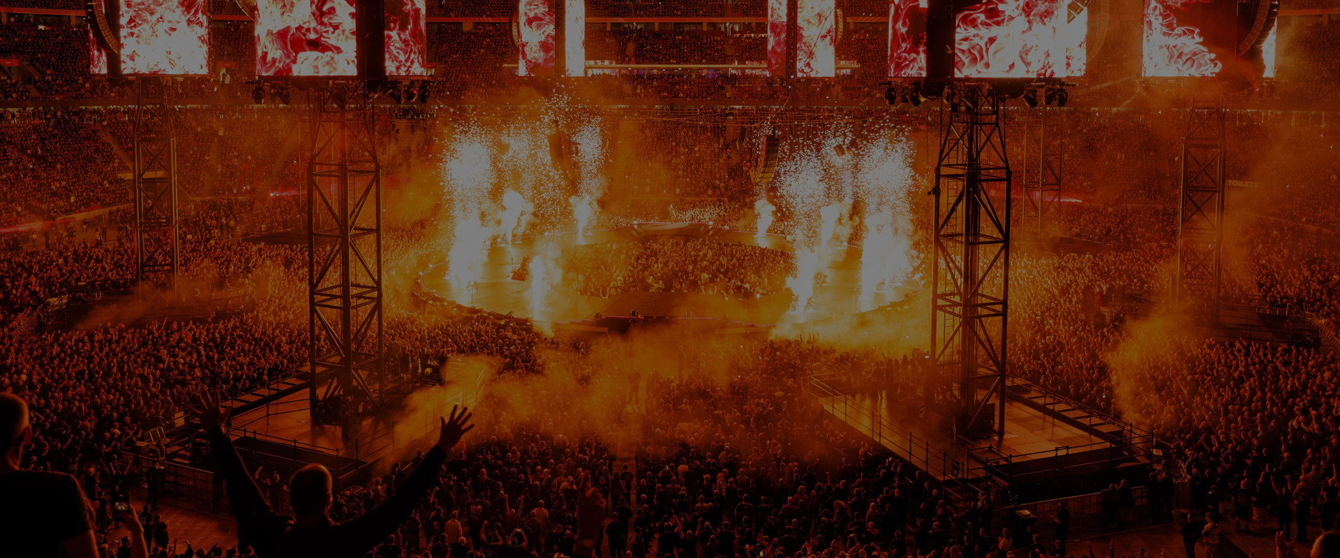 Metallica: M72 Tour - Budapest, Day 1 backdrop
