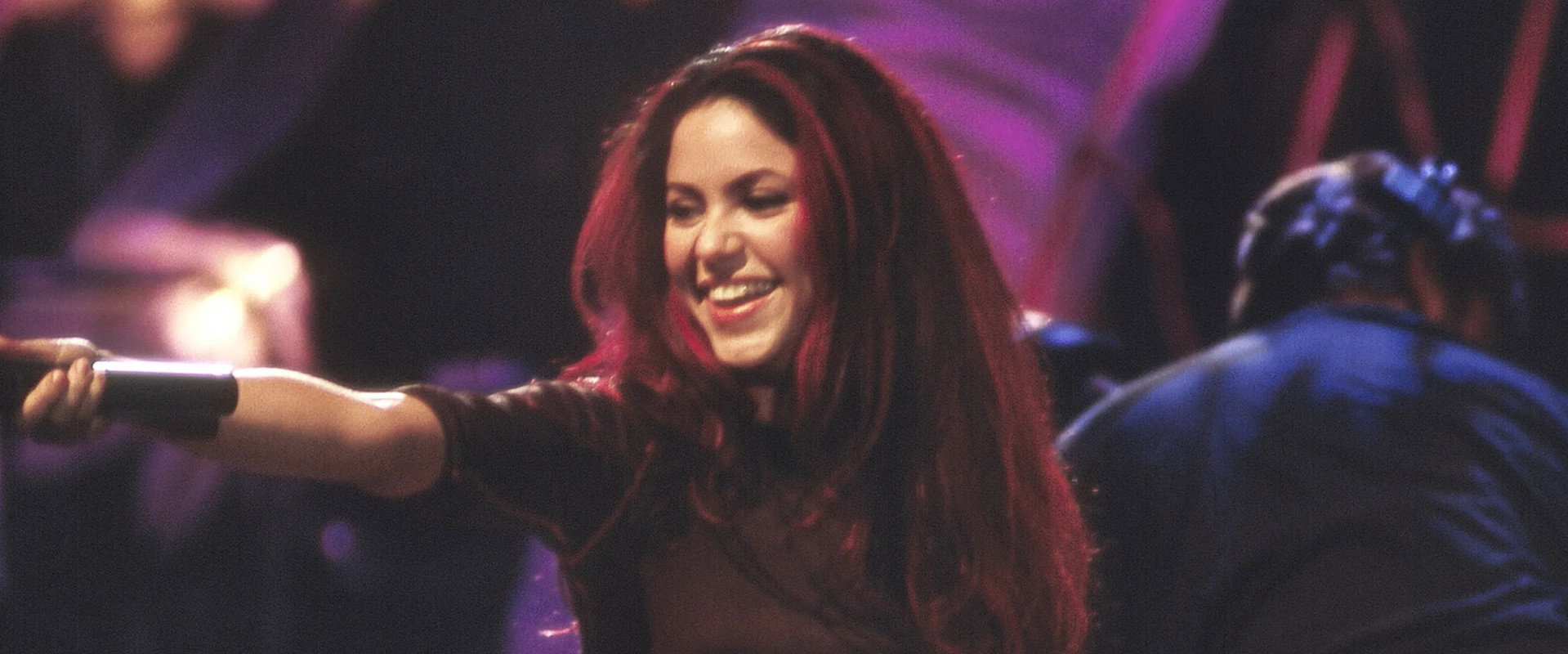 Shakira: MTV Unplugged backdrop