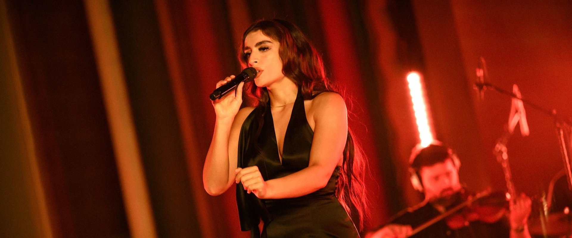 Sevdaliza @ Passengers: Paris Arts et Métiers Museum backdrop