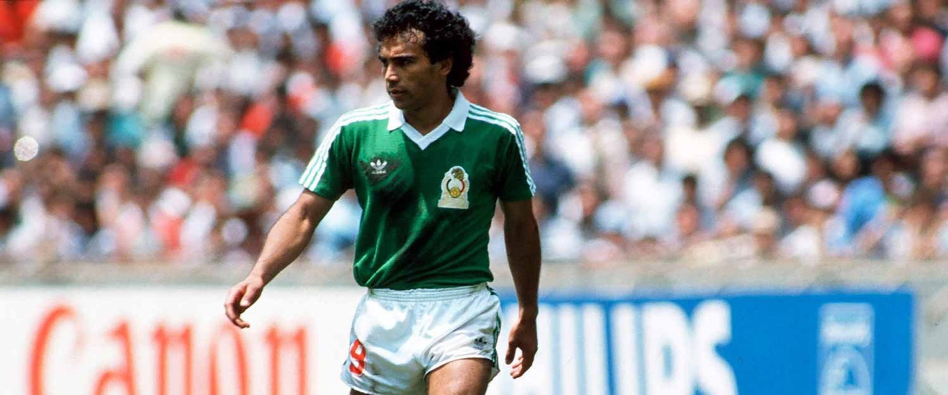 Hugo Sánchez, the Goal and the Glory backdrop