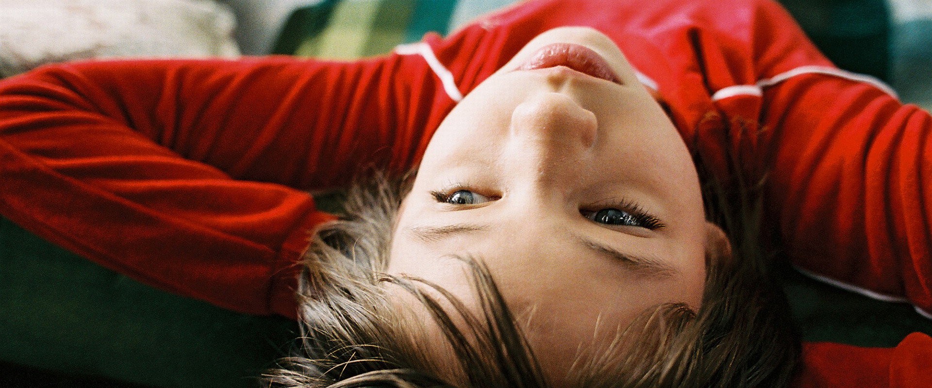 Grbavica: The Land of My Dreams backdrop