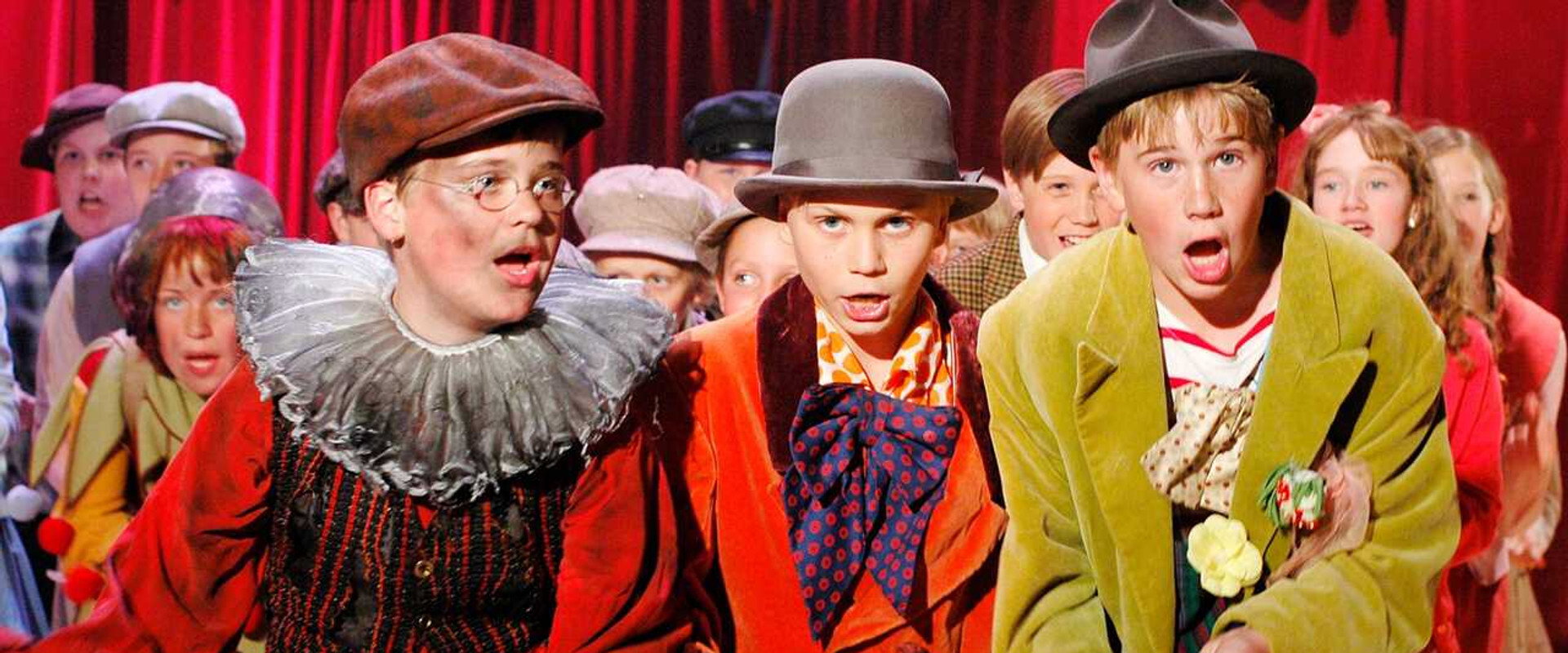 The Junior Olsen Gang at the Circus backdrop