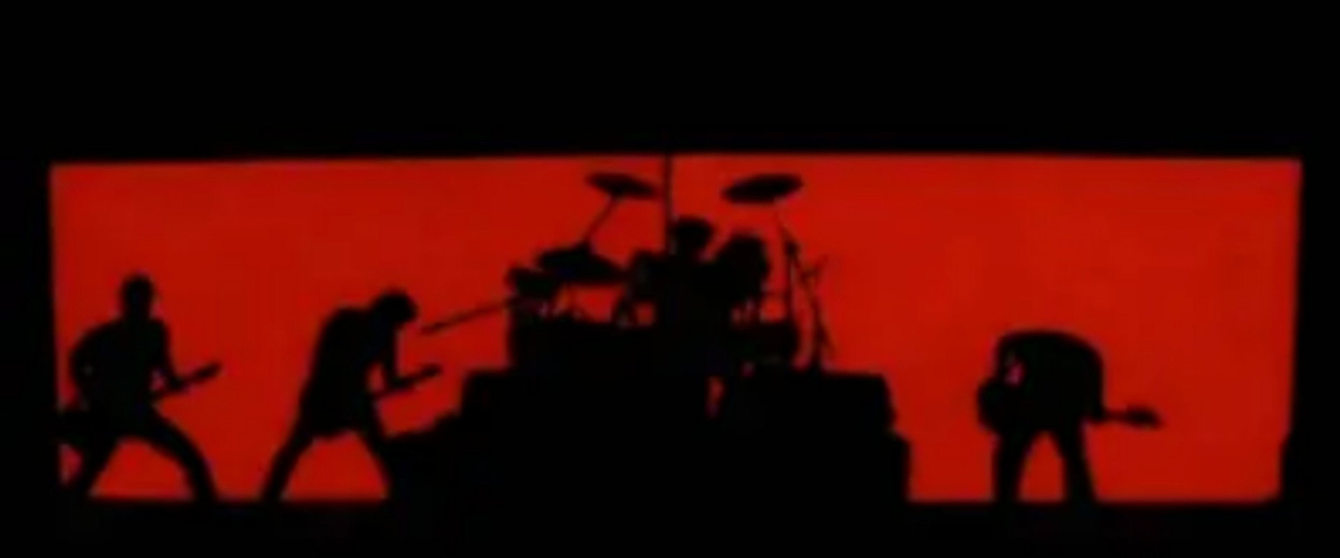 Foo Fighters - Everywhere But Home backdrop