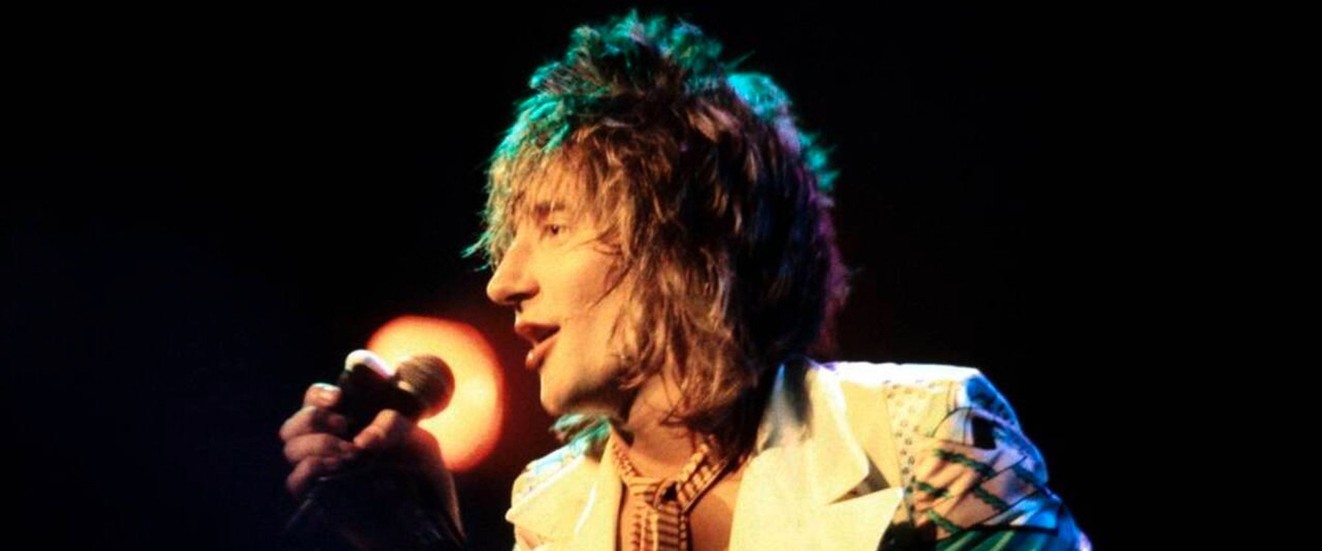 Rod Stewart, le trublion de la pop anglaise backdrop