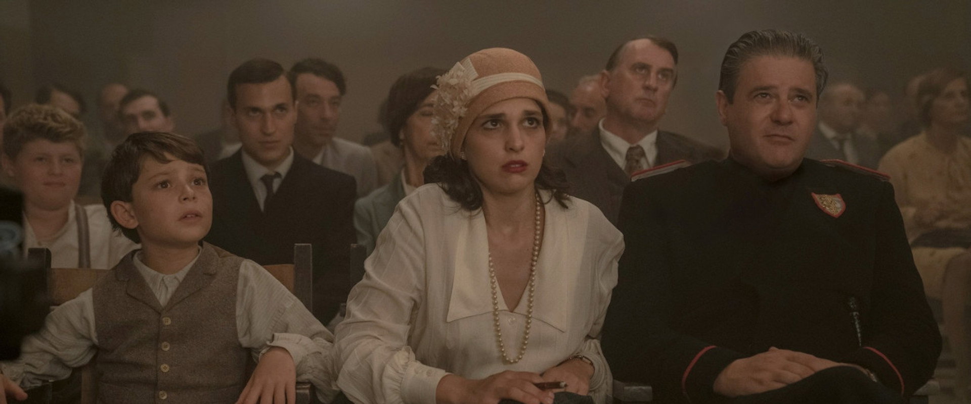 I Saw a King backdrop