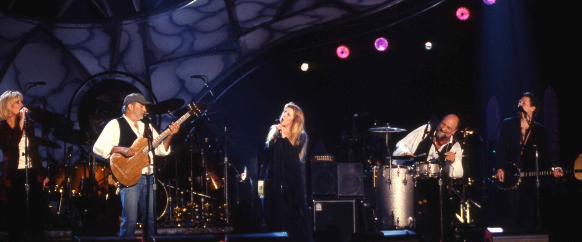 Fleetwood Mac: The Dance backdrop