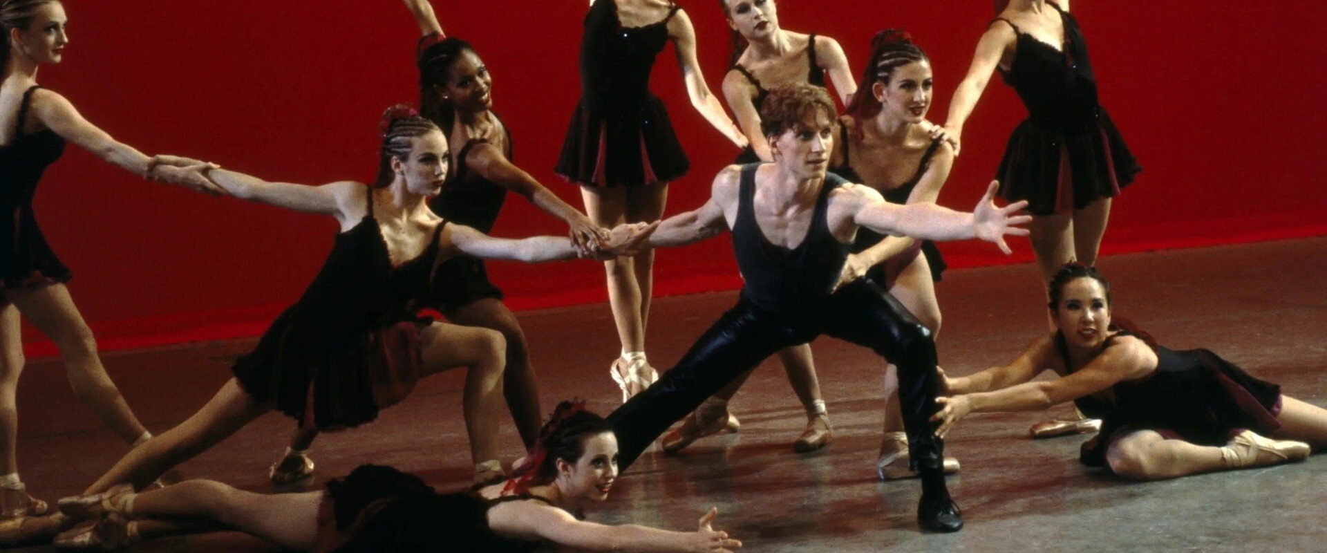 Danse ta vie backdrop