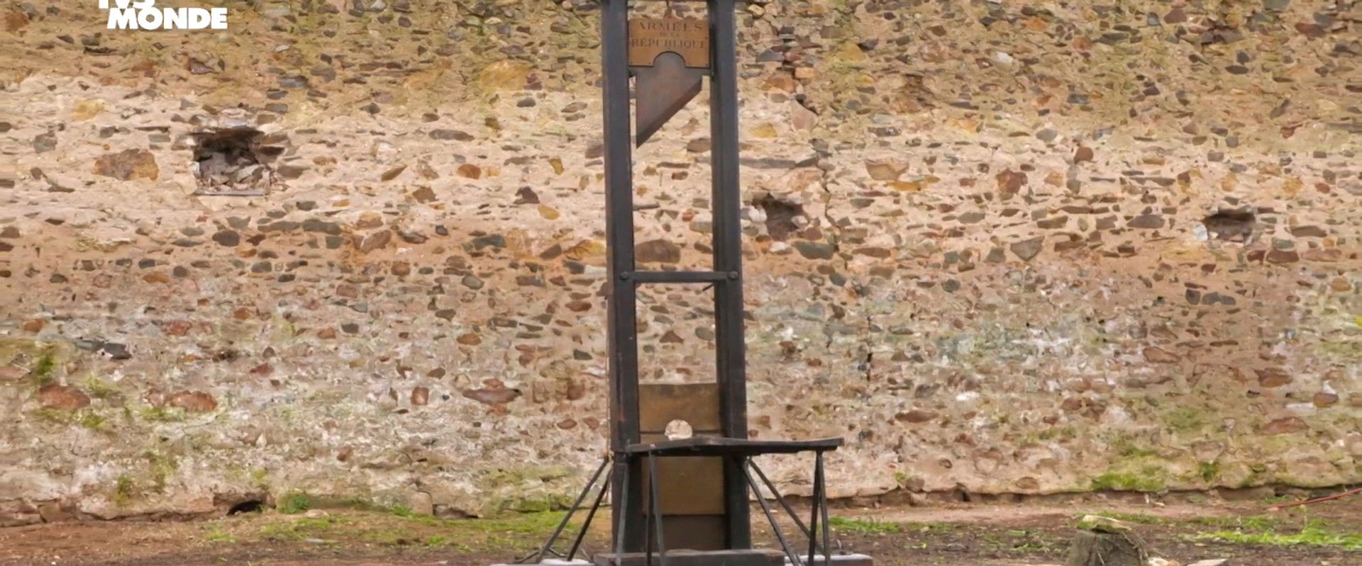La guillotine, une invention bien française backdrop