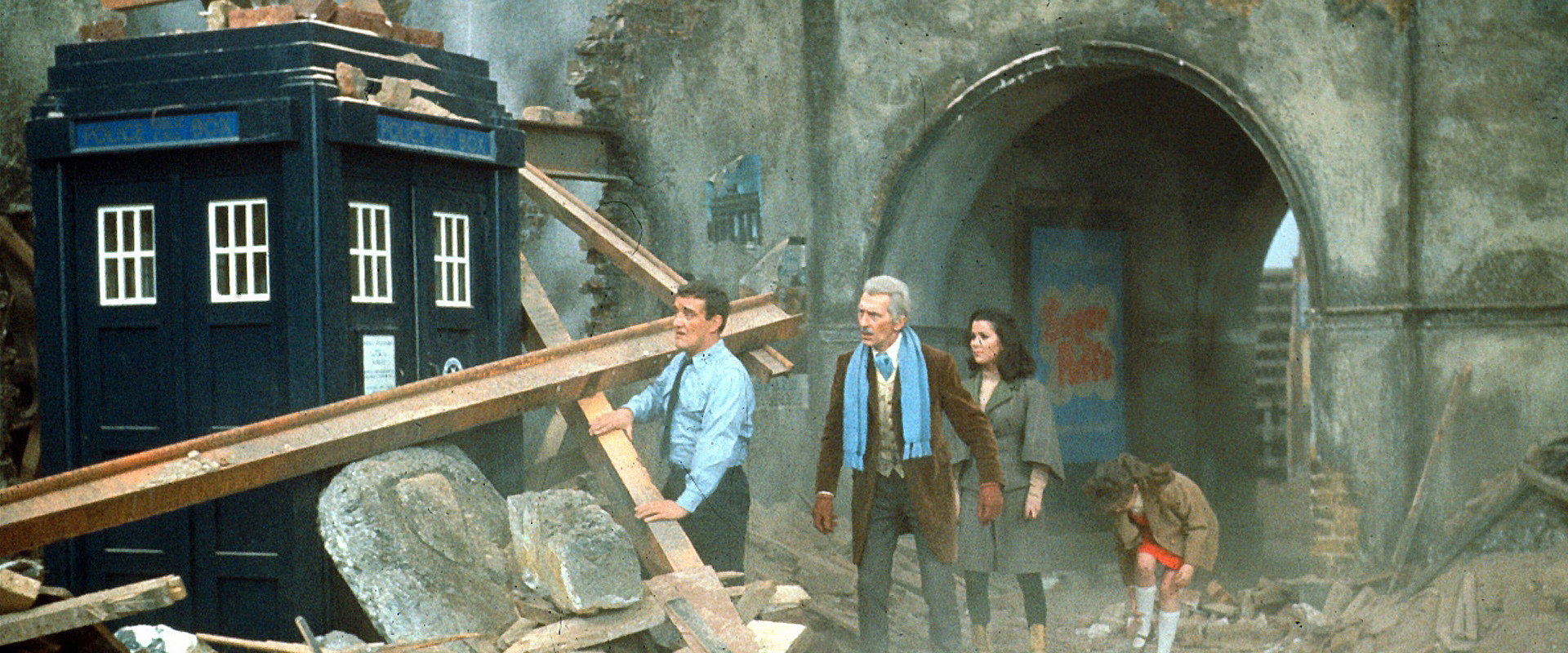 Daleks' Invasion Earth: 2150 A.D. backdrop