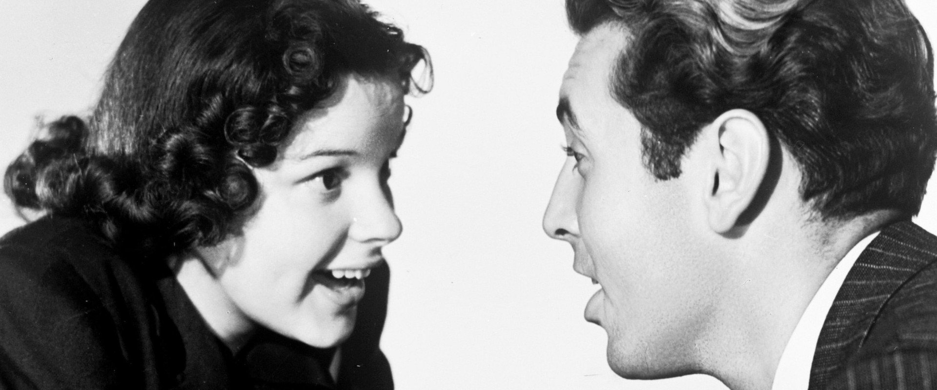 Everybody Sing backdrop