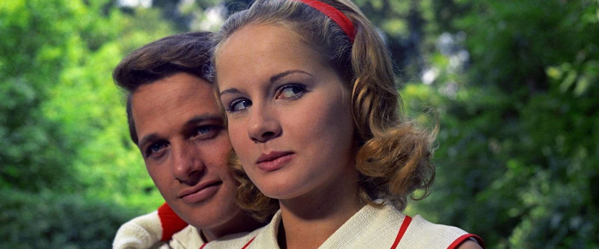 The Garden of the Finzi-Continis backdrop