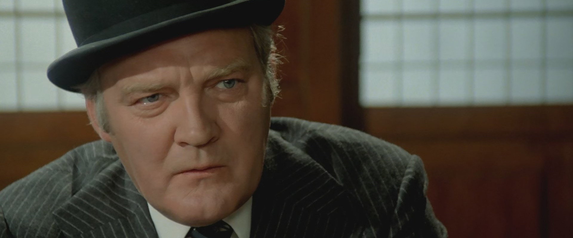 The Olsen Gang Goes to War backdrop