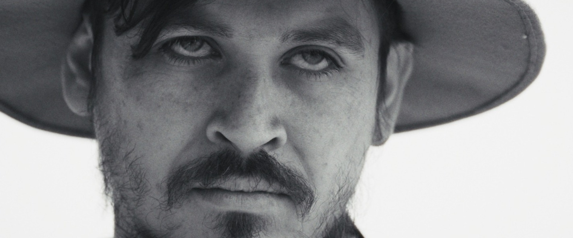 El sonido de las moscas backdrop