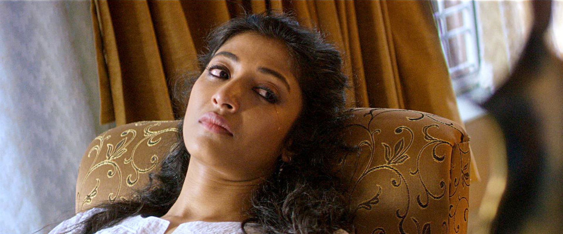 Mandobasar Golpo backdrop