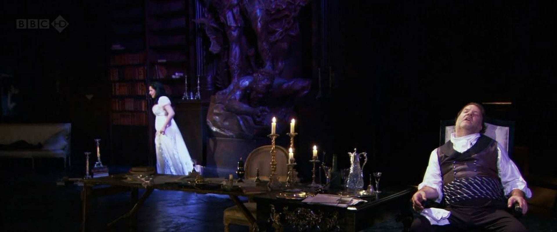 Royal Opera House: Tosca backdrop