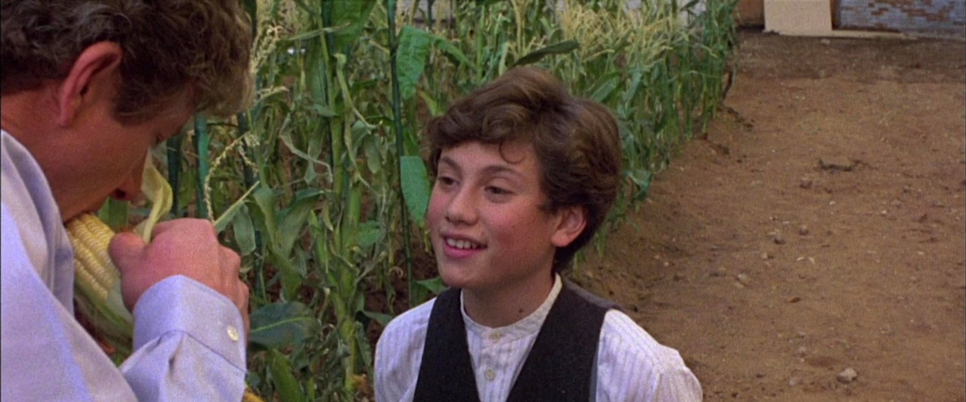 Children of the Corn III: Urban Harvest backdrop