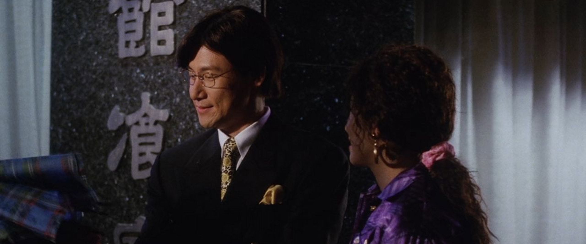 Golden Chicken 2 backdrop