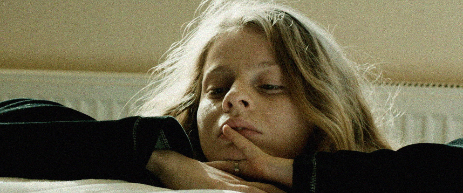 Clair Obscur backdrop