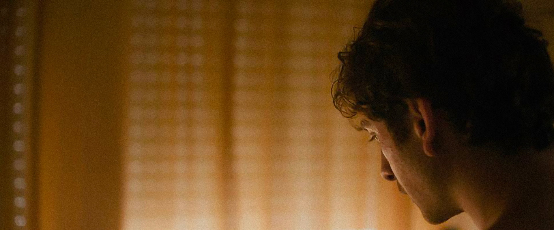 Don't Let the Sun backdrop