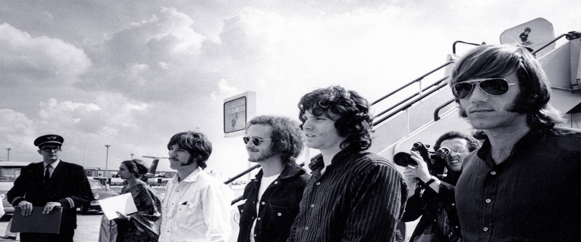 Classic Albums: The Doors backdrop