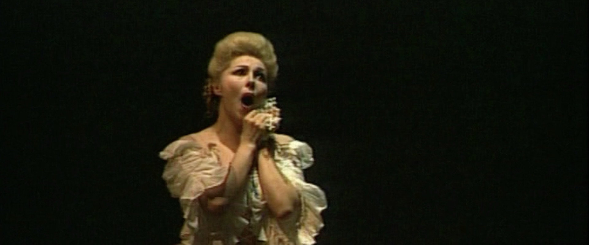 Manon Lescaut backdrop