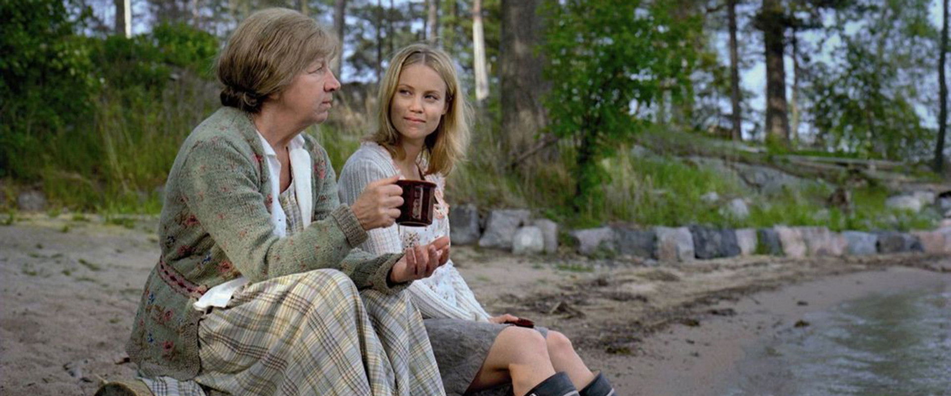 Playing Solo backdrop