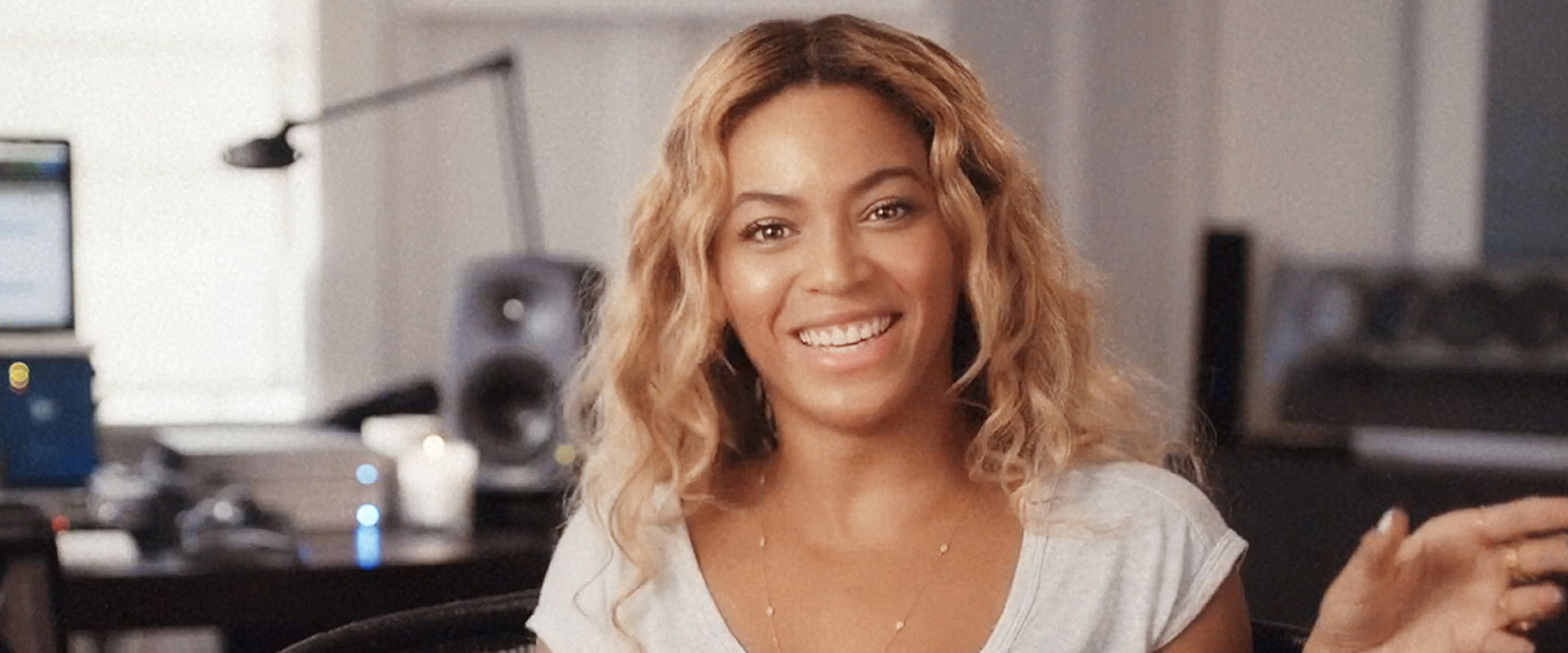 Beyoncé: Self-Titled backdrop