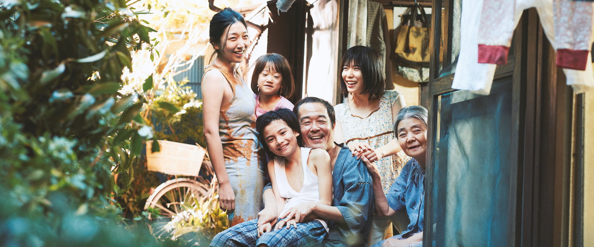 Shoplifters backdrop