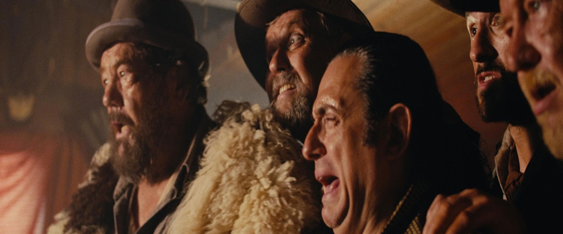 Hinter dem Eisernen Horizont backdrop