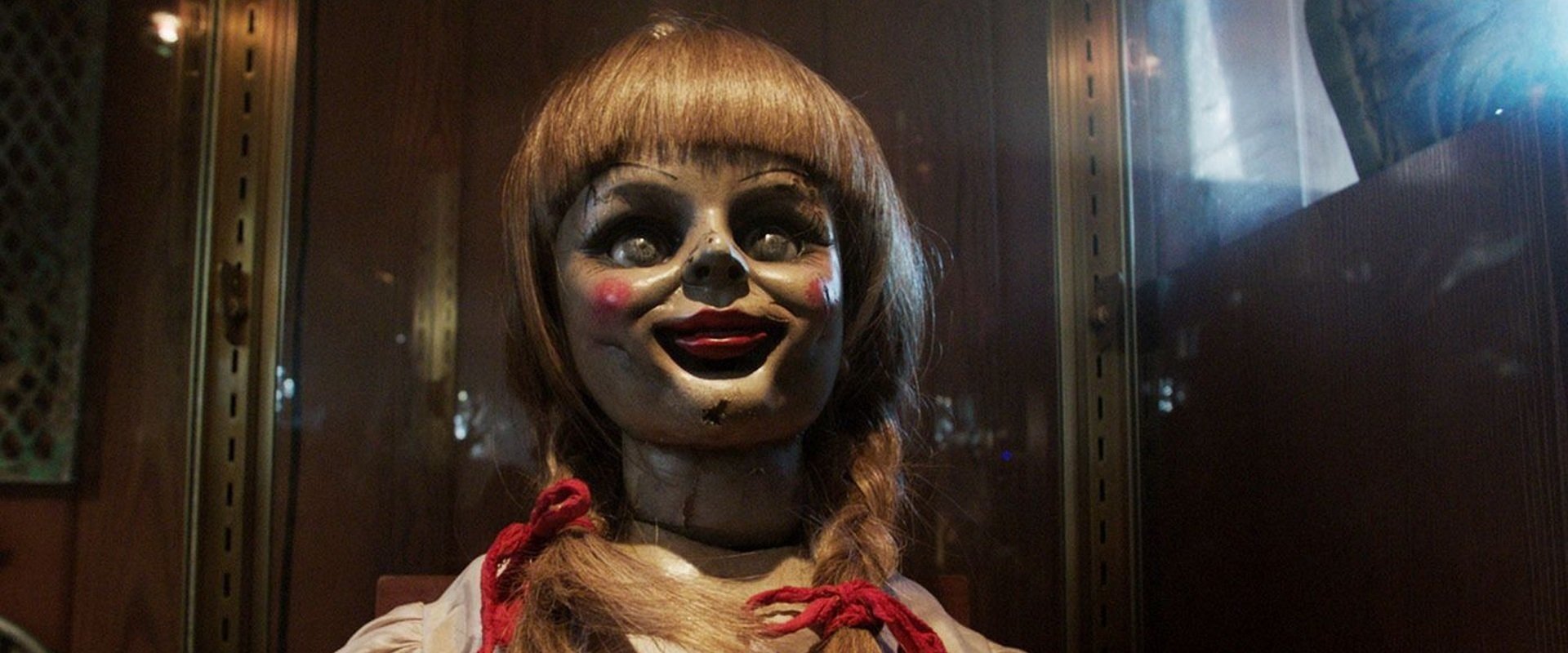 Annabelle backdrop