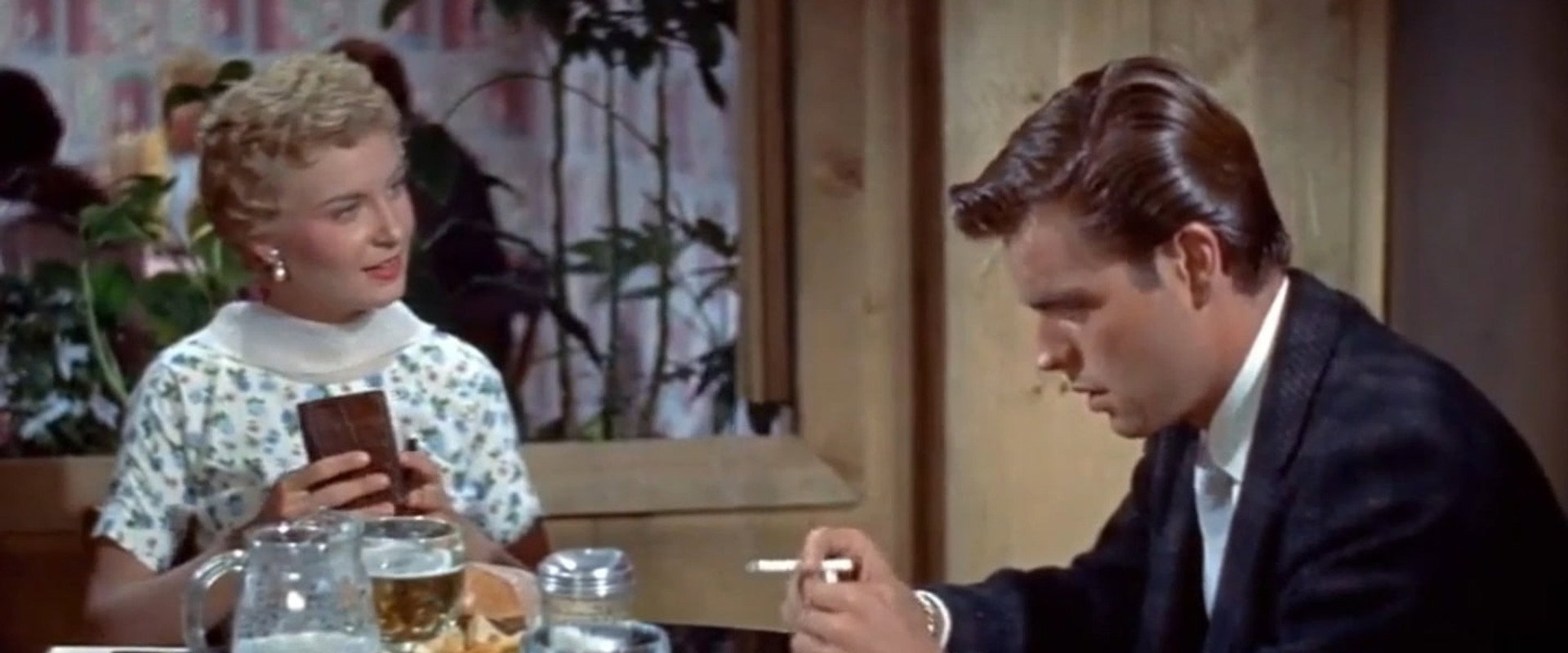 A Kiss Before Dying backdrop