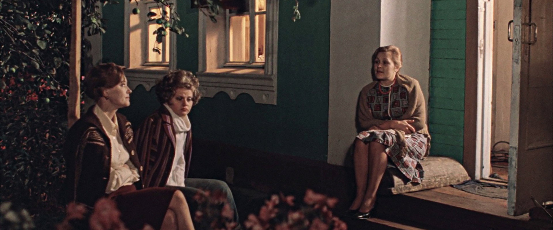 Moscow Does Not Believe in Tears backdrop