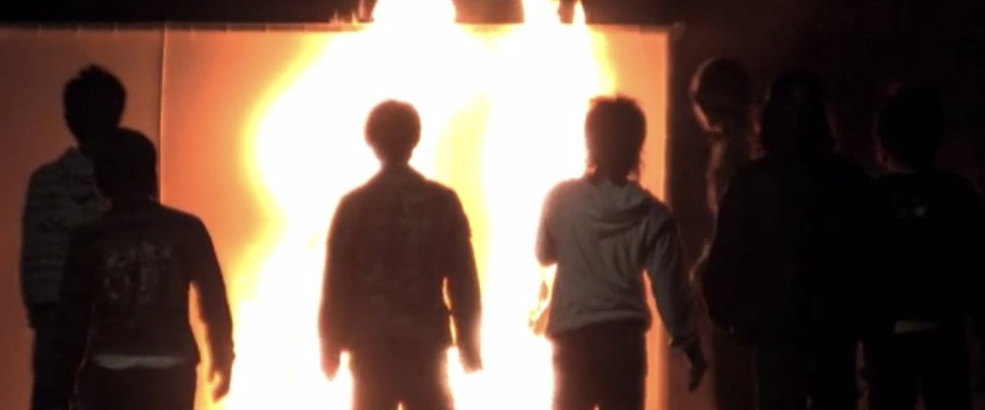 to Crinkle their Wrist, Perfumed Splendour backdrop