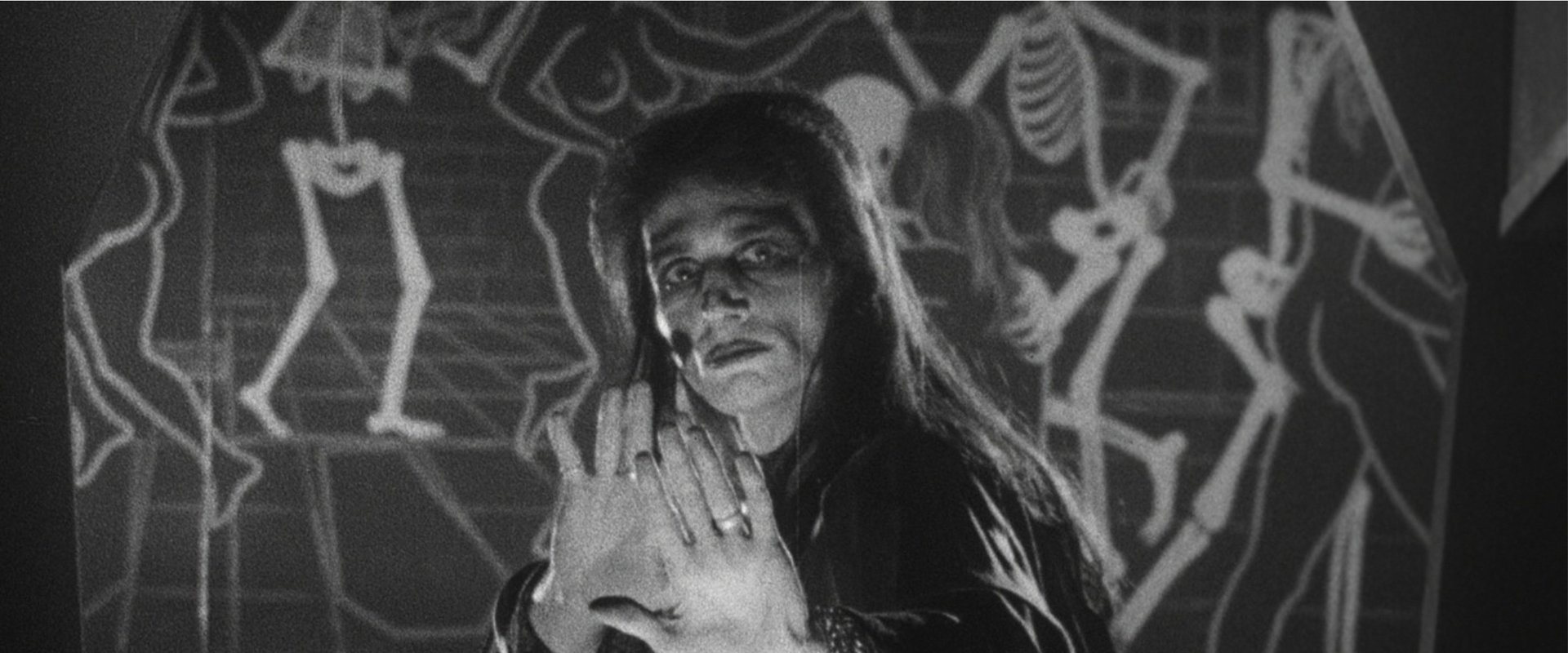 The Moon Over the Alley