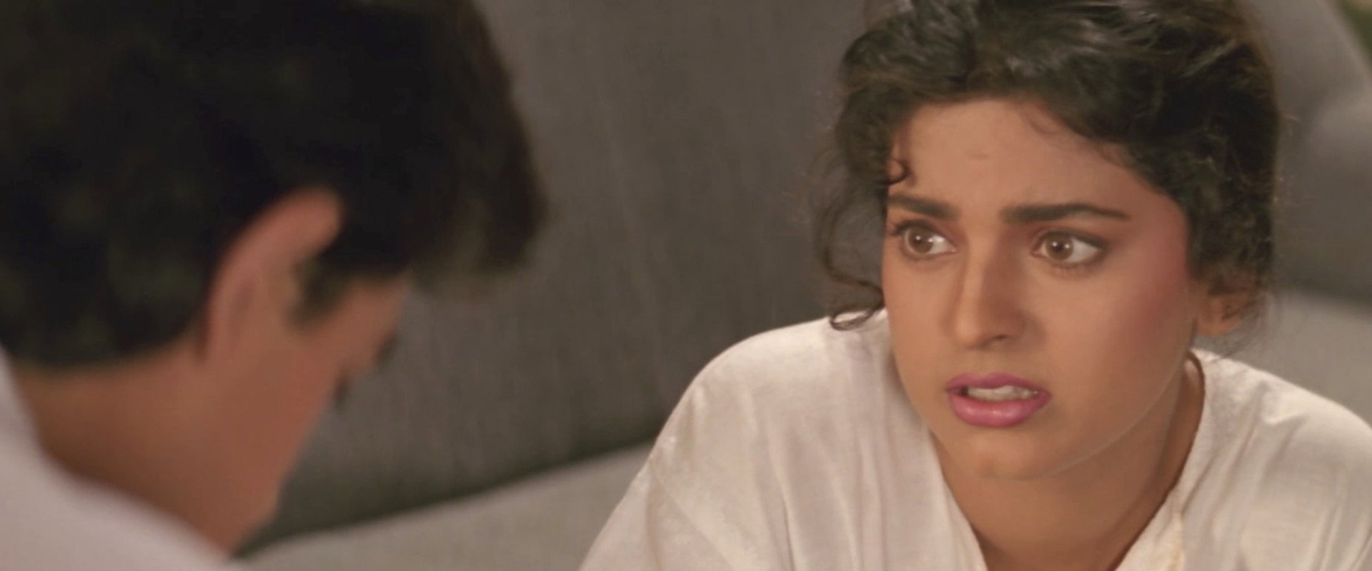 Hum Hain Rahi Pyar Ke backdrop