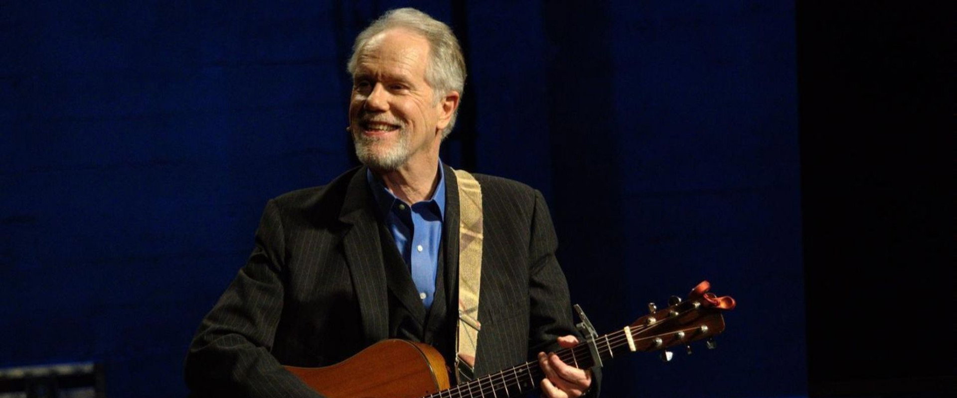Loudon Wainwright III: Surviving Twin backdrop