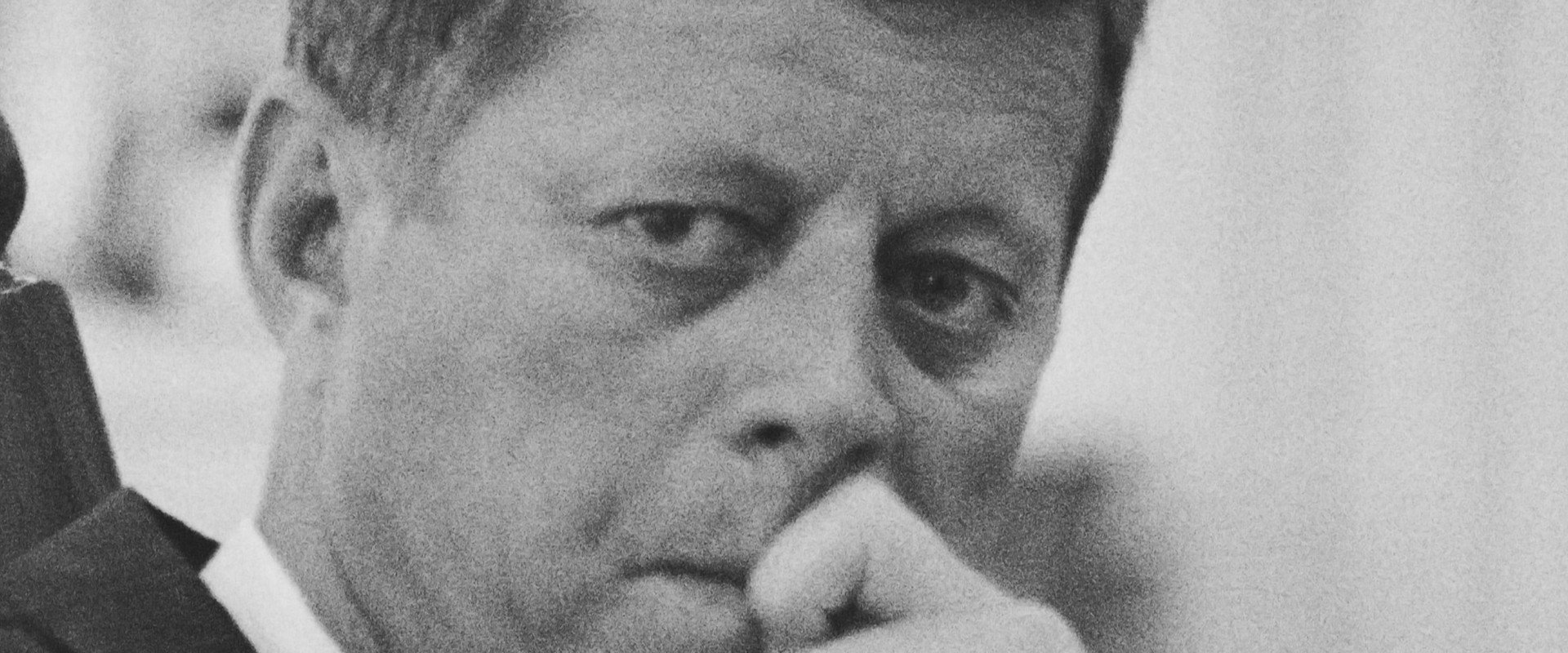 Crisis: Behind a Presidential Commitment backdrop