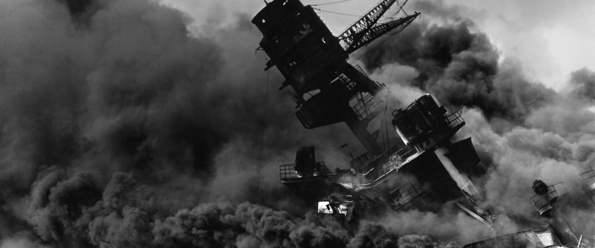 Pearl Harbor: The world on fire backdrop