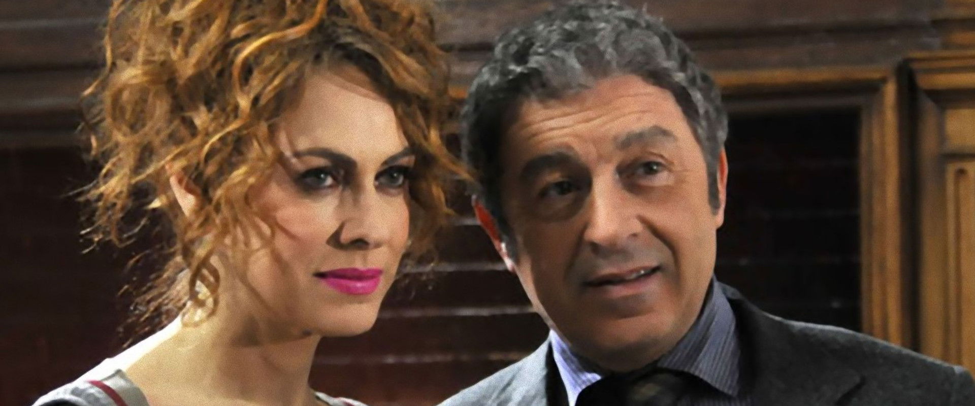 Agata & Ulisse backdrop