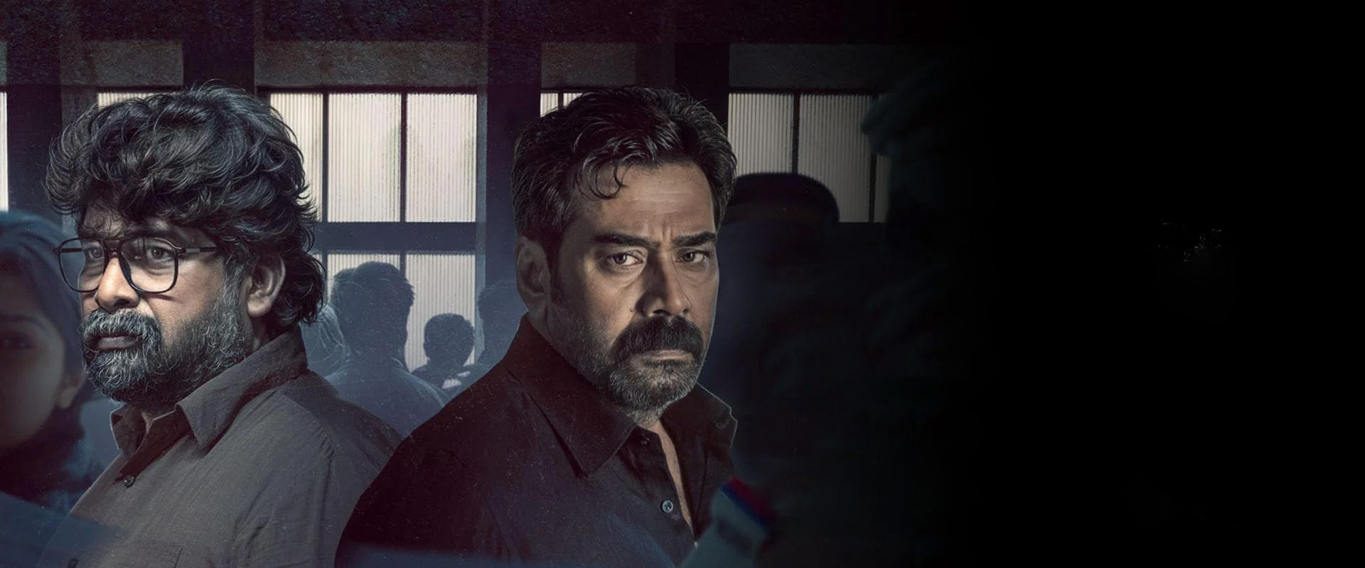 Valathu Vashathe Kallan backdrop