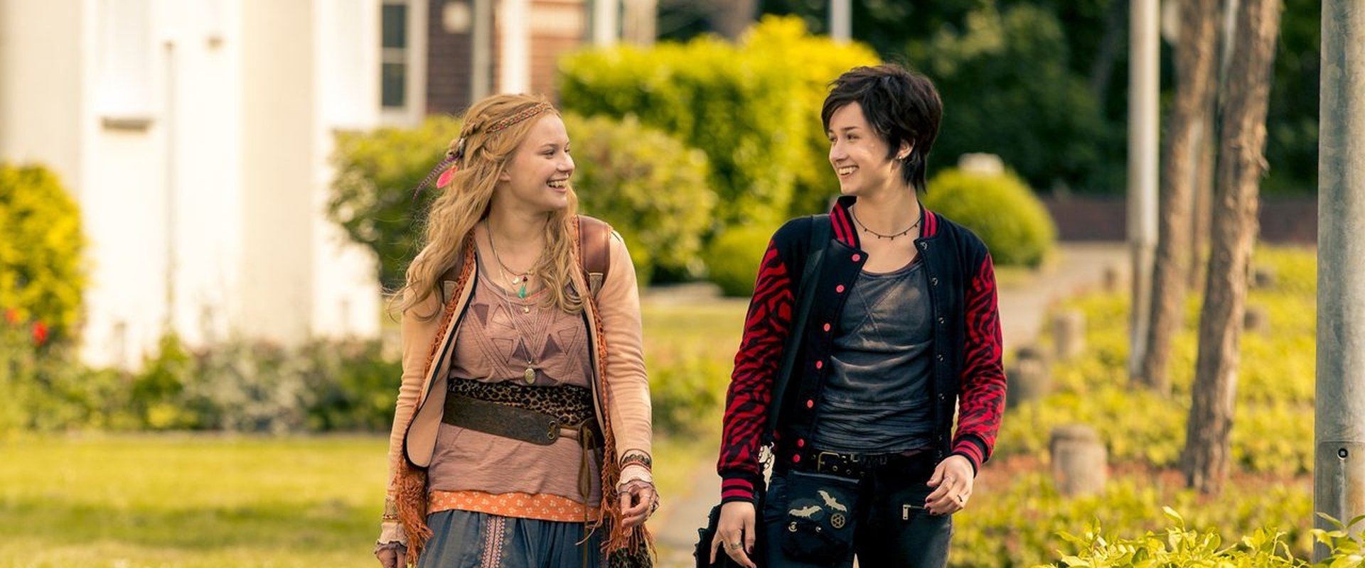 Vampire Sisters 3: Journey to Transylvania backdrop