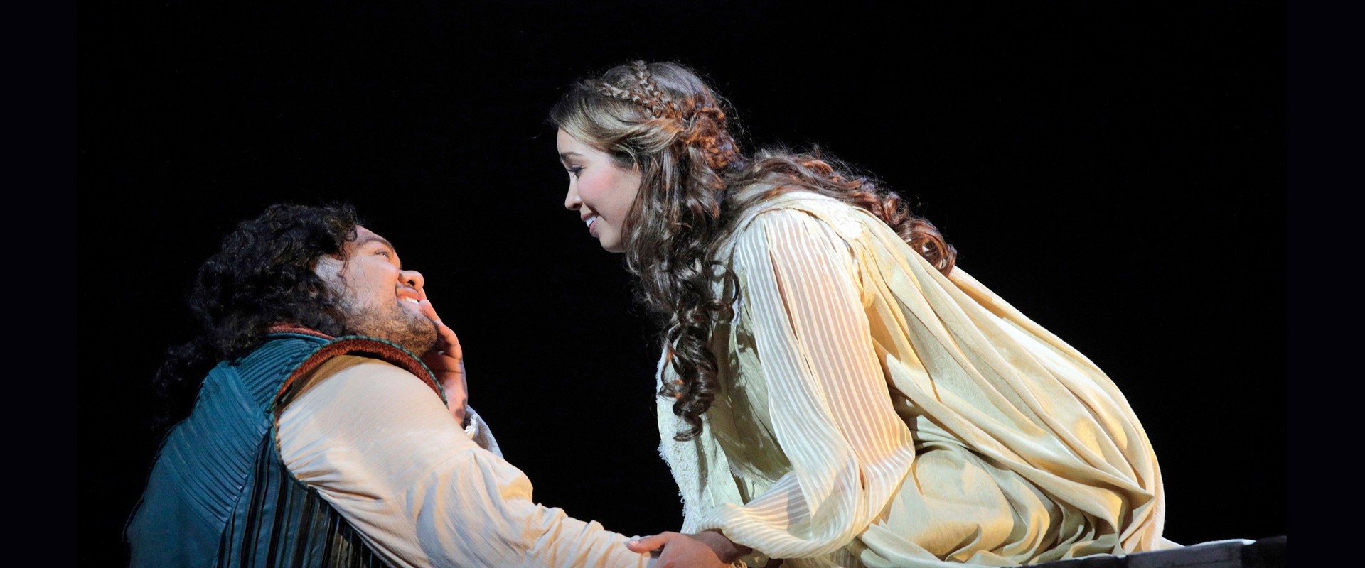 Gounod's Romeo and Juliet: San Francisco Opera backdrop