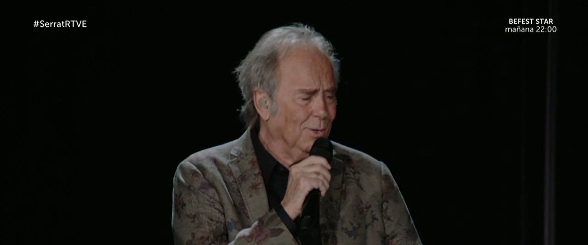 Joan Manuel Serrat - El Vicio de Cantar: 1965-2022 - Madrid, 14-12-2022 en el WiZink Center backdrop