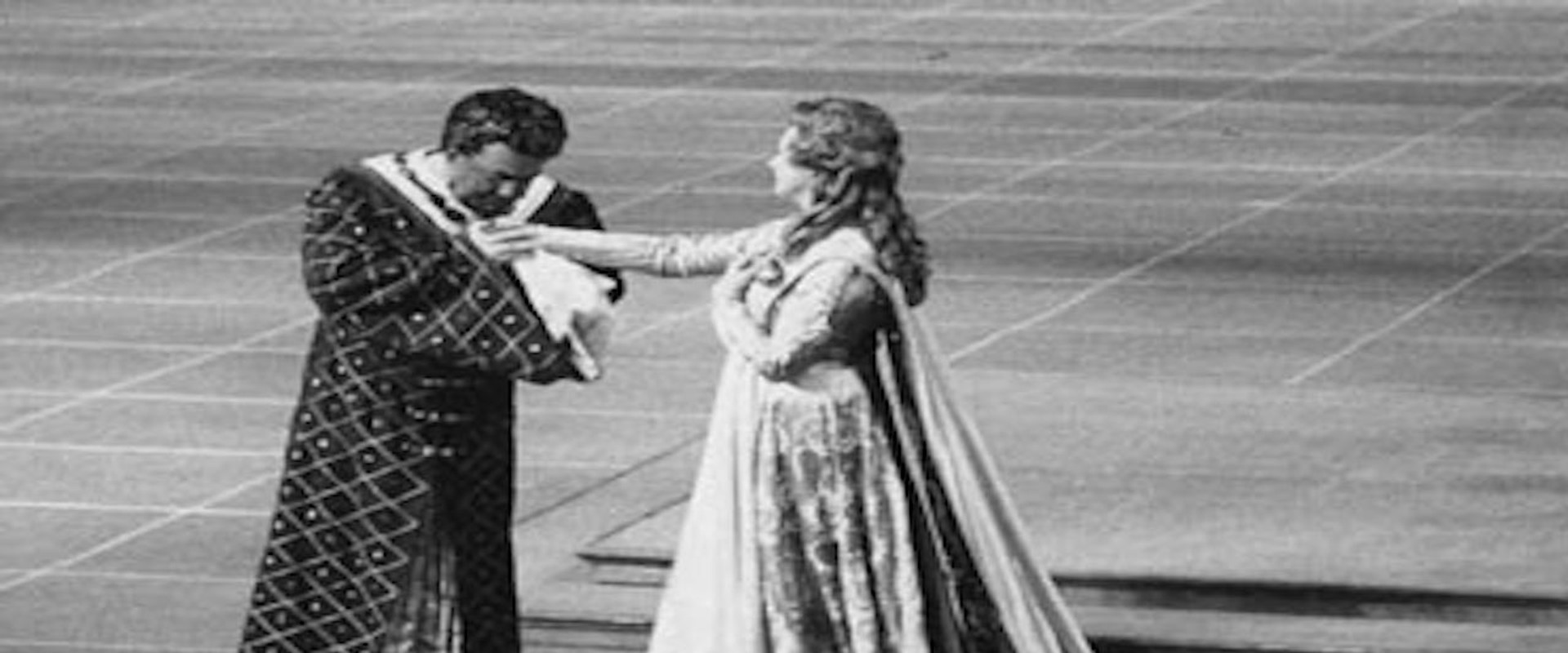 Verdi Otello backdrop