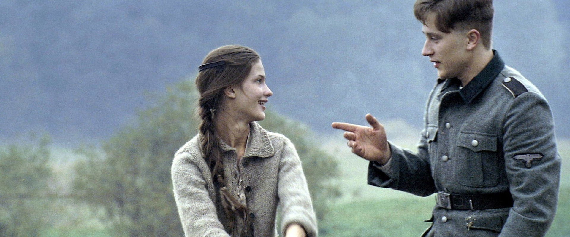 Franz + Polina backdrop