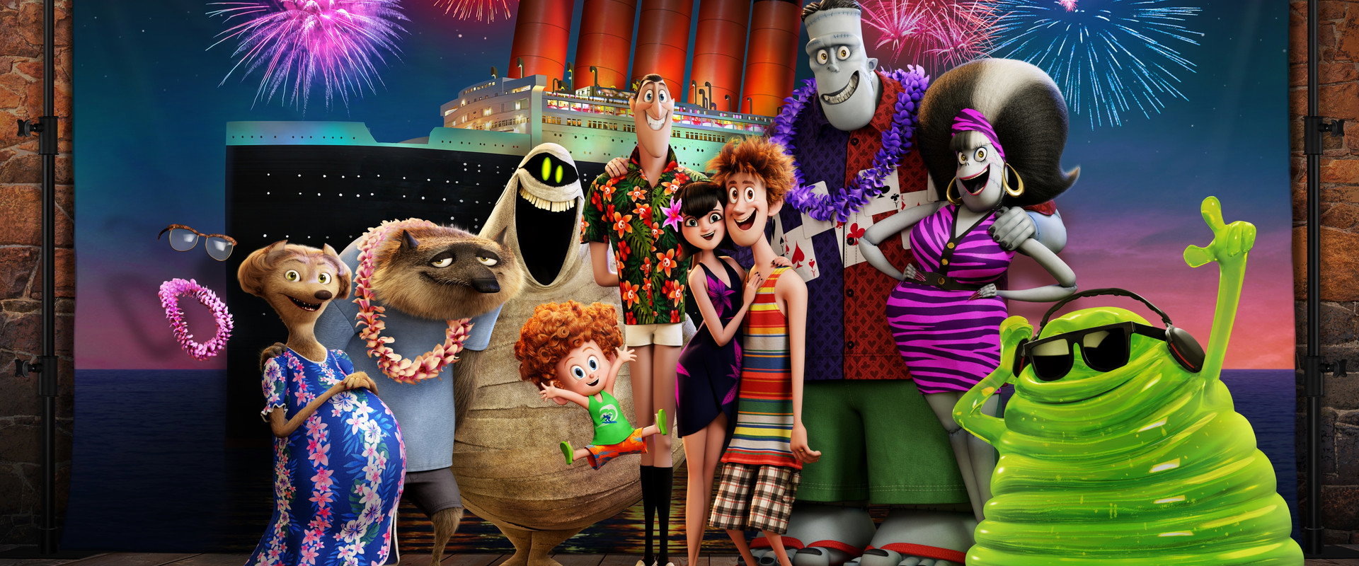 Hotel Transylvania 3: Summer Vacation backdrop