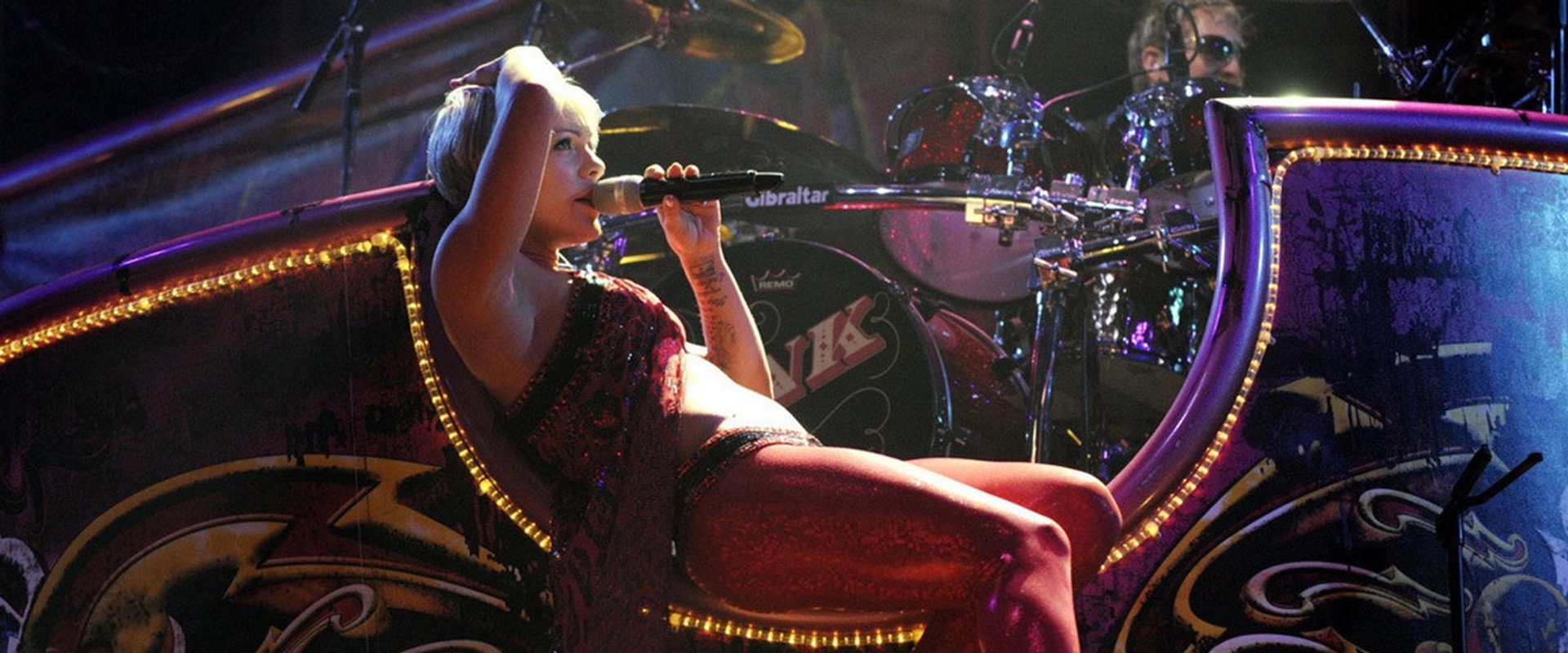 P!NK: Funhouse Tour - Live in Australia backdrop