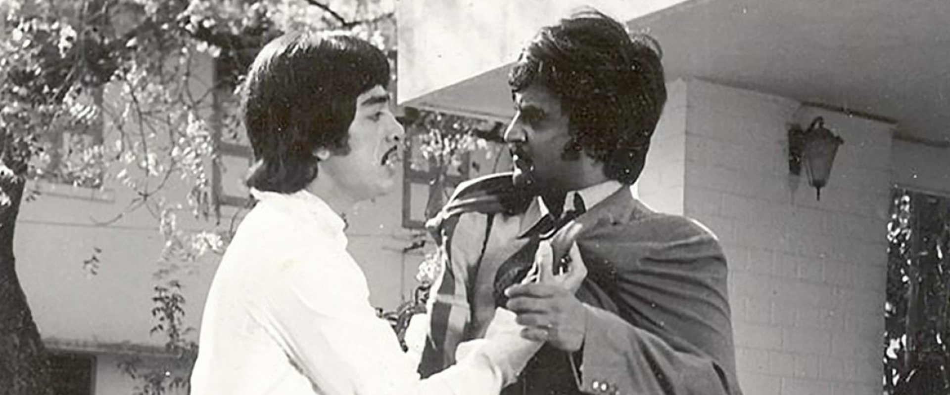 Apoorva Raagangal backdrop