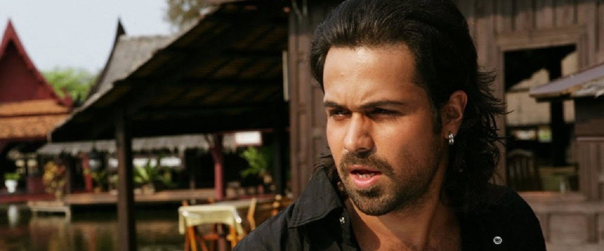 Awarapan backdrop