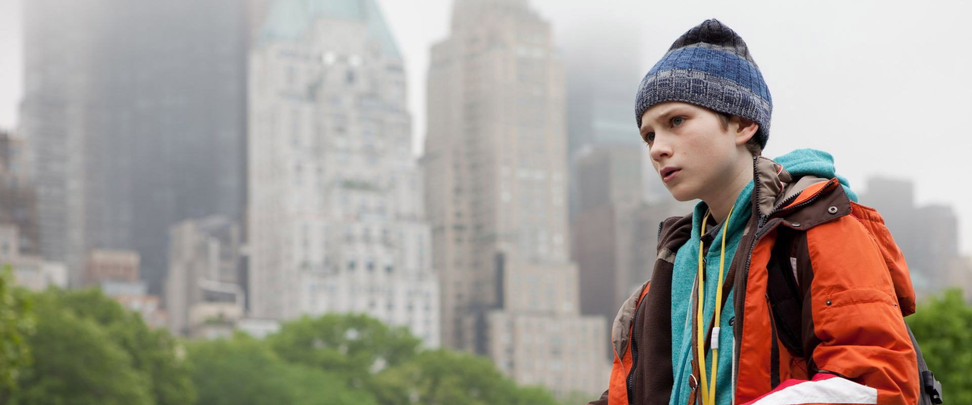 Extremely Loud & Incredibly Close backdrop